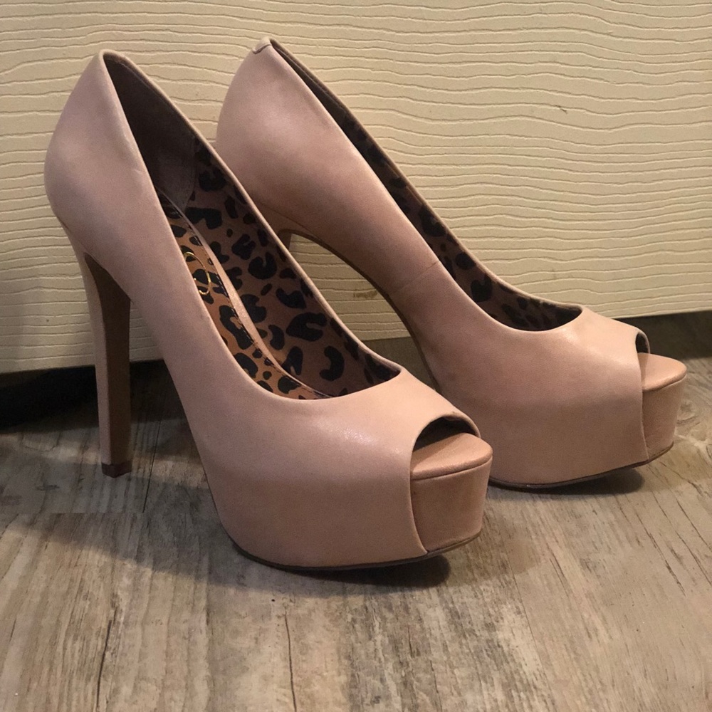 Jessica Simpson Blush Peep Toe Platform